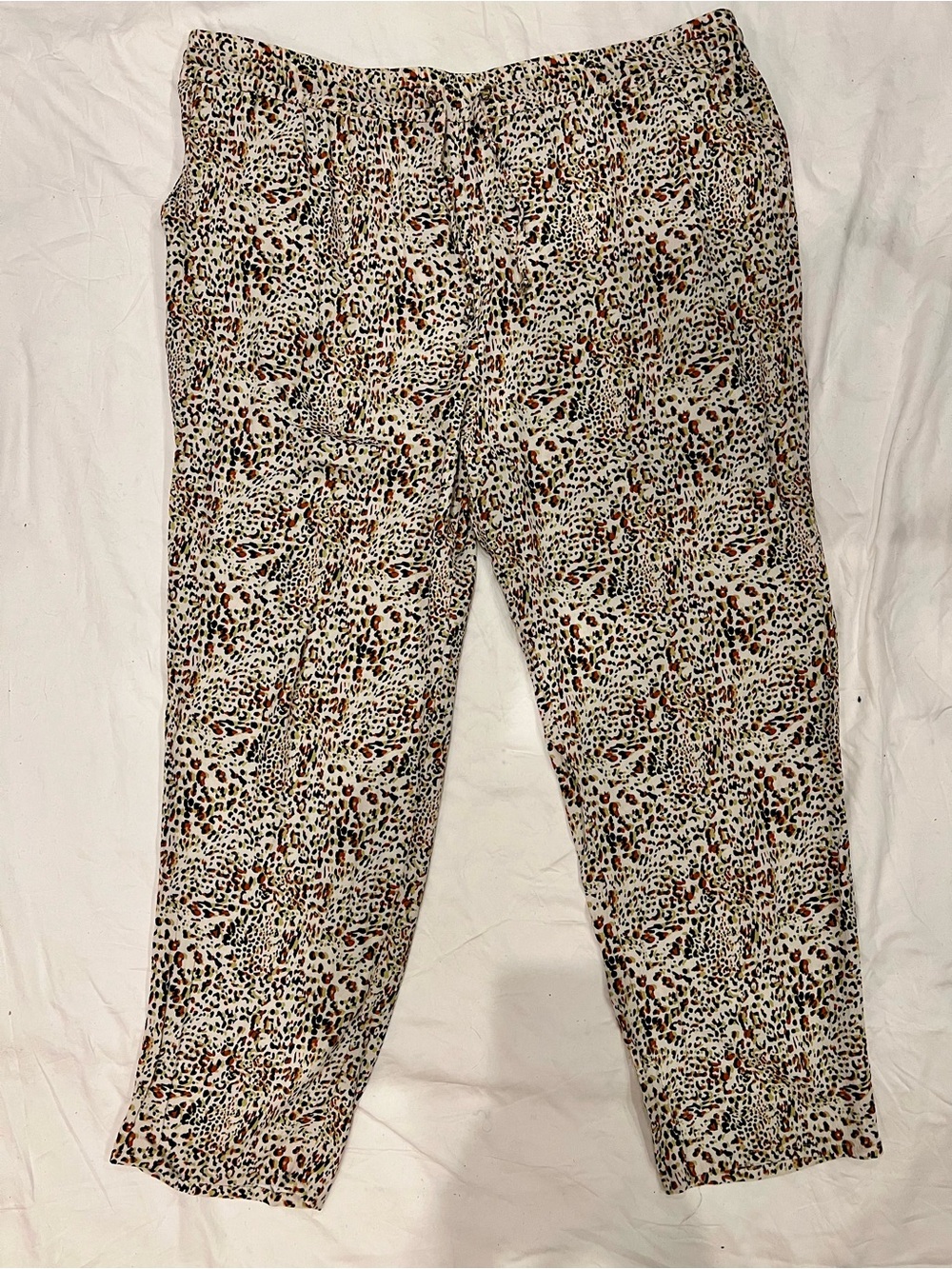 Un Jour Ailleurs Leopard Print Stretch Pants - Cream & Brown. Size 16